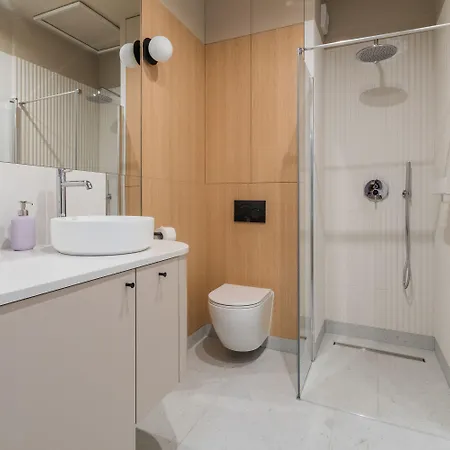 Doki - Oliwkowy By Grand * 格但斯克